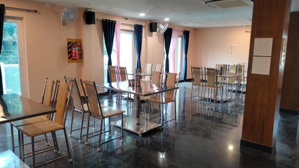 Hotel Madigai Thanjavur Ngoại thất bức ảnh